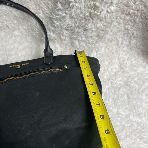 Michael Black Nylon Medium shoulder bag with gold tone hardwares. - Picture 6 of 15